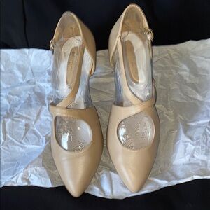 Elegant Beige Women's Shoes